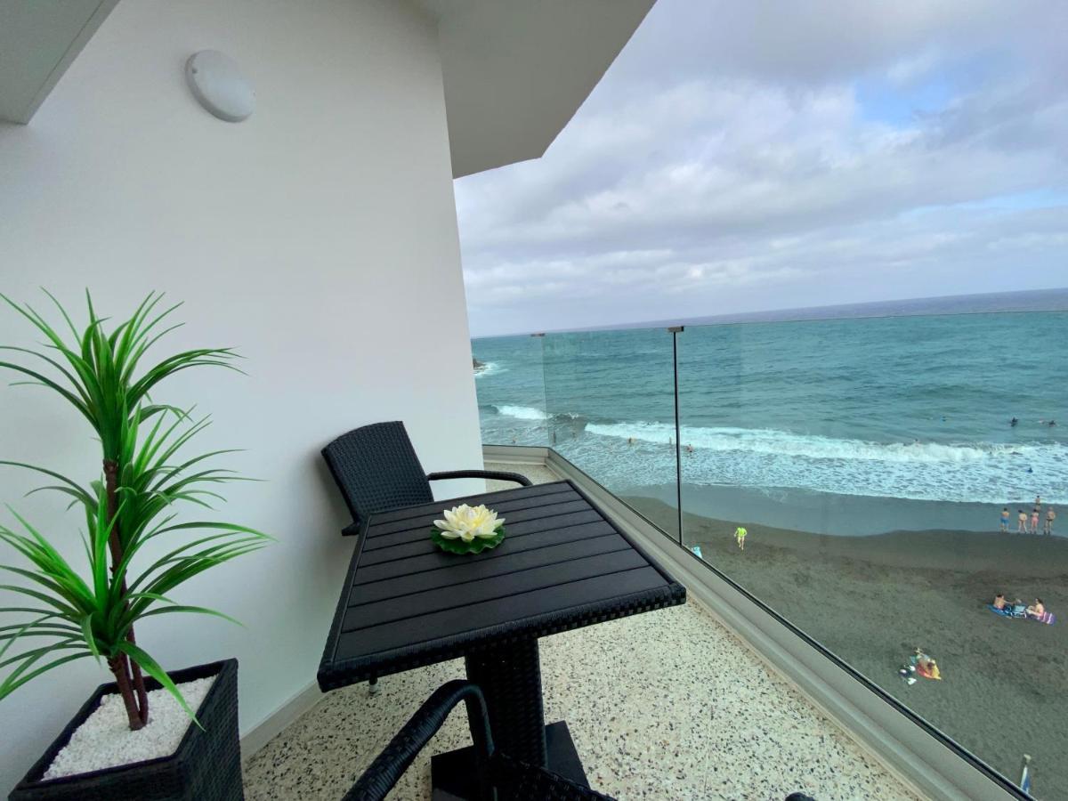 Hermoso Edificio Frente Al Mar Con Gran Terraza Y Hermosas Vistas Las Palmas Exterior photo